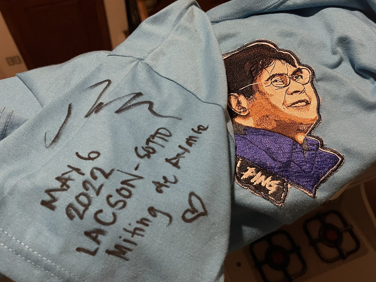 pamsantiago07's tweet photo. WALA NA AKONG IBANG HIHILINGIN PA! PIRMA LANG NI SENATOR PING LACSON, TANGGAL LAHAT NG PAGOD!!!!!!!!!!!!!!! 🥺💙
We are so proud of you Senator @iampinglacson !!! 💯💙
#PingLacsonHanggangDulo
#ChoosePing
#SinongPangGiyeraMo
#LacsonSottoPanaloTayo
#5PresidentePingLacson https://t.co/h13OR98rQR