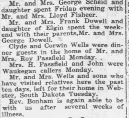 Ocyla's tweet photo. 'Facebook' status updates in the 1920's lol #newspapers https://t.co/FLbLGEb9fE