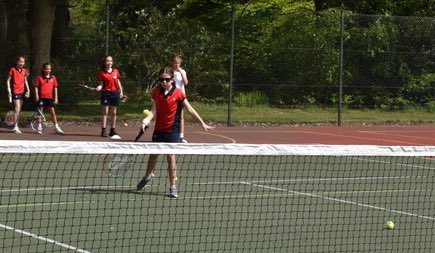 Downe House Sport tweet media