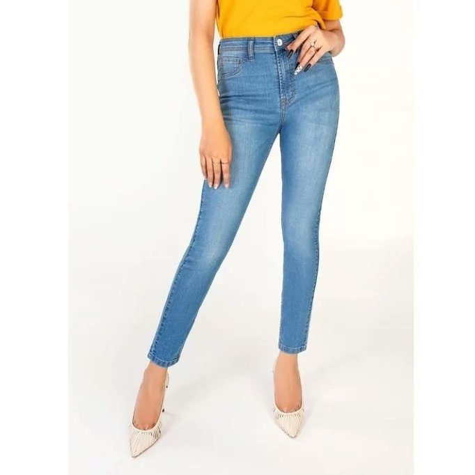 MiTogsOfficial's tweet photo. High-rise, high-stretch jeggings flatter the waistline and your body shape. An everyday essential, bringing utmost comfort with style.
.
.
.
Order now
https://t.co/CegqVCIWHX
. ✨ 
.
.
#mitogs #mitogsofficial #denim jeggings #jeans #levisjeans #fashion  #style #modafeminina #ootd https://t.co/zZwcvLk3oy