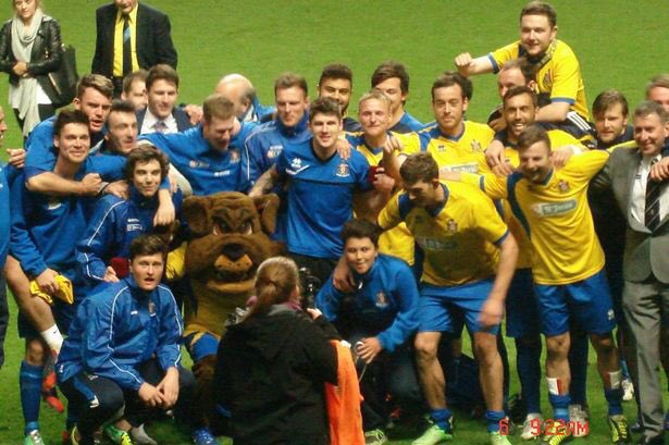 ⏮ 𝑂𝑇𝐷 𝐼𝑁．．． 2014

We won the Northern League Cup at St James’ Park!

Lev Yalcin equalised in the 84th minute to send the game to extra time before a penalty from Craig Gott after 118 minutes ensured we overturned a first half deficit to get our hands on some silverware😍