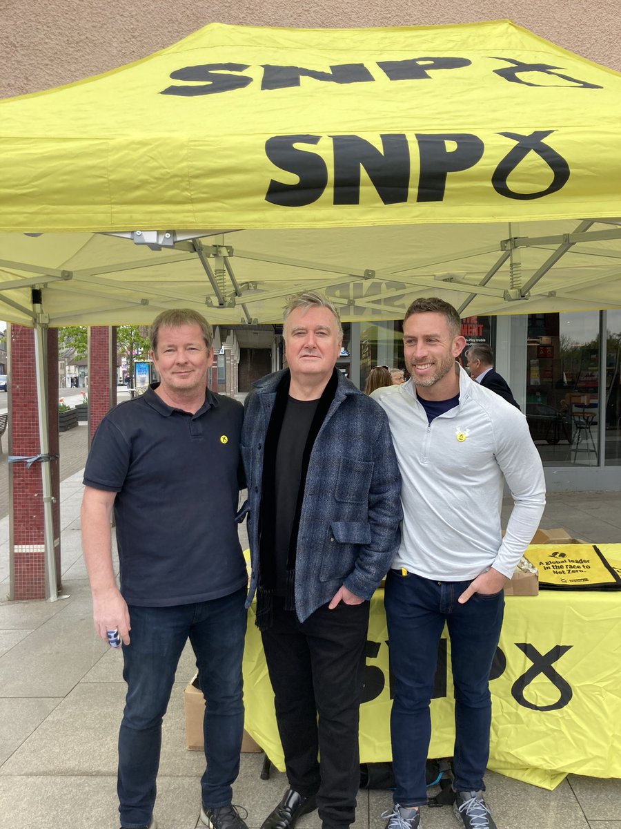 MrJohnNicolson's tweet photo. Congratulations to our newly elected star Clackmannanshire Councillors - and the teams who worked so hard to get them elected. So proud of Councillors Graham Lindsay, Phil Fairlie, Donald Balsillie, Scott Harrison, Craig Holden, Jane McTaggart, Fiona Law & Wendy Hamilton. #SLG22 https://t.co/YmU4J1CD6p
