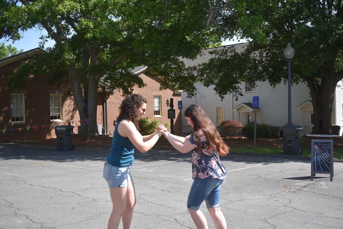 Bailey_Howls's tweet photo. Teaching the correct dance to Brown Eyed Girl ๐ #ga4h #elitenortheast #mayday https://t.co/t02CKL0o7w