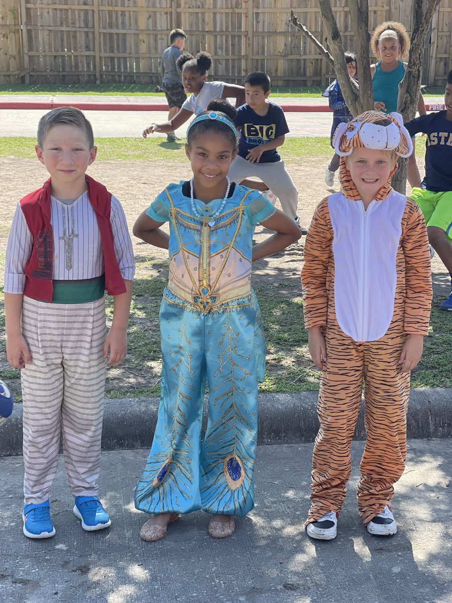 Disney Day is our favorite or maybe it’s just mine!! 🍴 🧜‍♀️ 👸🏼 🐅 #DisneyDay #FCE2022 #CardinalPride <a href="/HumbleISD_FCE/">Fall Creek Elem</a>