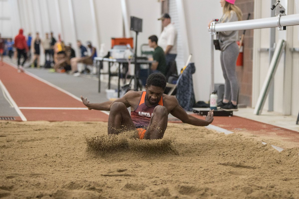 Midland_TFXC's tweet photo. We have four student athletes who are competing this weekend, as well as graduating. It has been a pleasure having them as part of our program.

Congratulations Sydney, Abbas, Alex and Will. https://t.co/SNGWT04Ln6