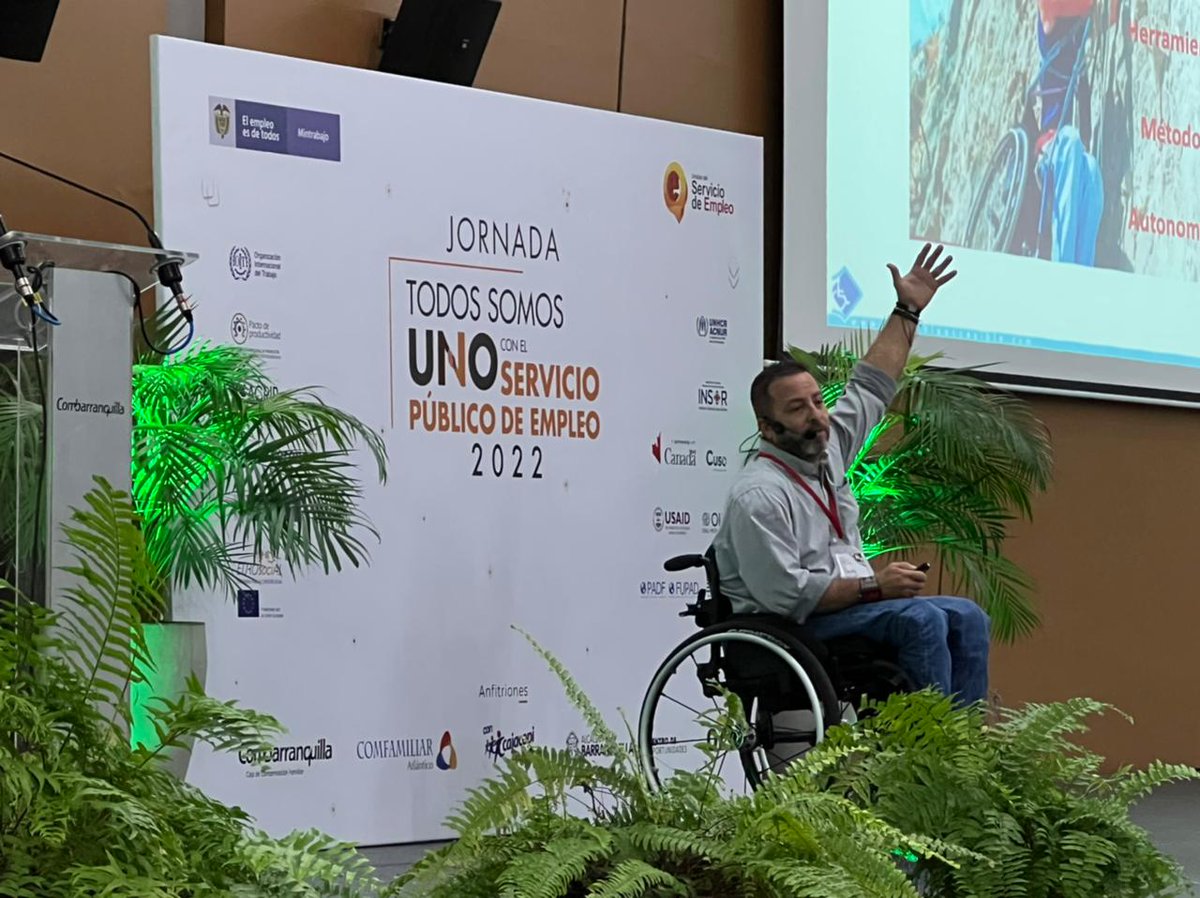 LaIberoU_'s tweet photo. En la #IBERO con la presencia de Andrés Cuartas, Coordinador de Desarrollo Profesional y Egresados, participamos del segundo encuentro #ACCEDE, como prestadores autorizados por parte de la @ServiciodEmpleo. 👏
#SomosIBERO #IBEROContigo #GalaAccede #empleabilidadcolombia https://t.co/nTq9lZiSKV