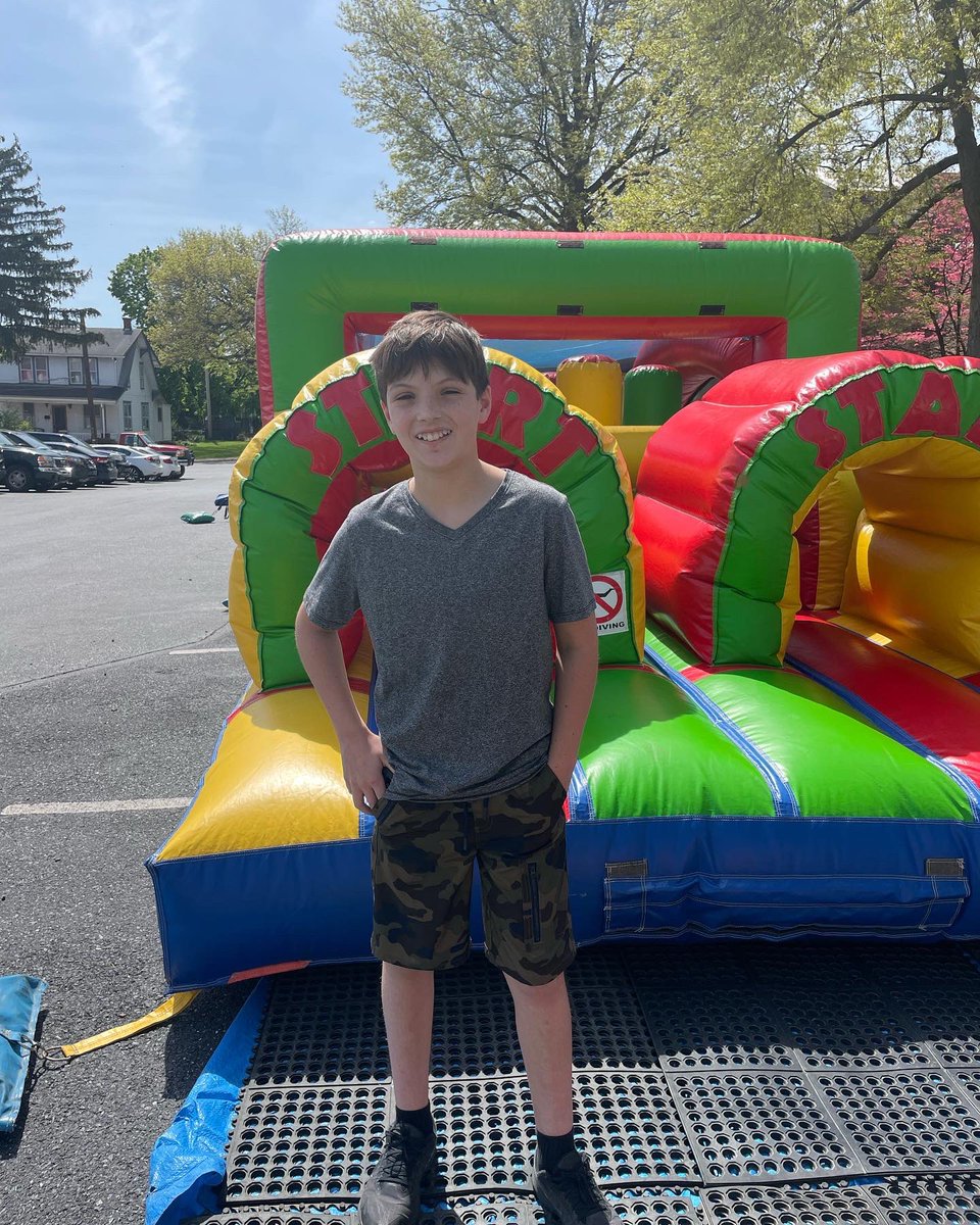 We turned our @WestShoreFdn Principal for the Day into a Principal for 2 days. Donovan had a great time running our PBIS reward obstacle course, delivering donuts for teacher appreciation, handing out student behavior rewards, and so much more. What a great young man!!