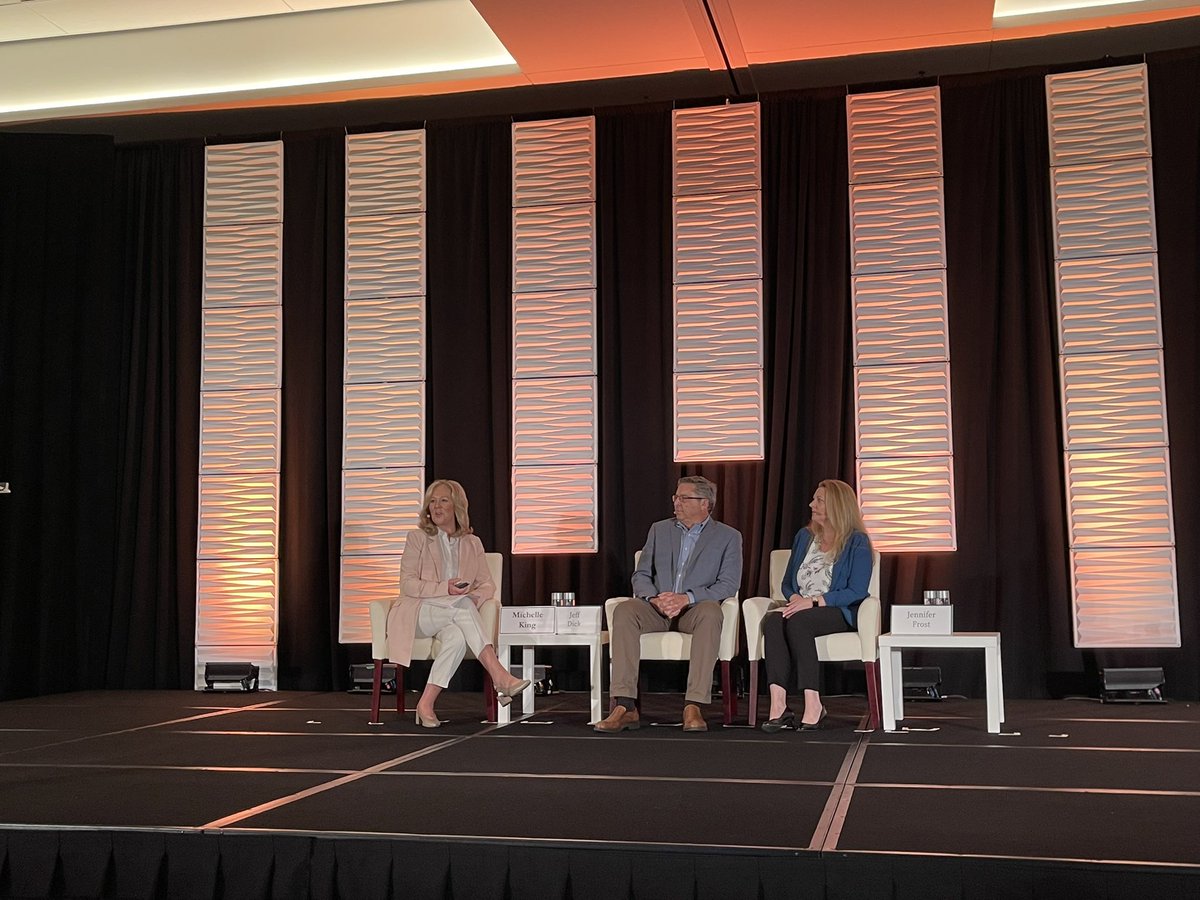 BankDirector's tweet photo. Demand for innovation comes out of necessity, not luxury. @mstreetbank & @CustomersBank present “Since Your Customers Don’t Want Interruption” to close out Experience FinXTech 2022! #FXT22 @Michelle_M_King https://t.co/7VJUg26d7V