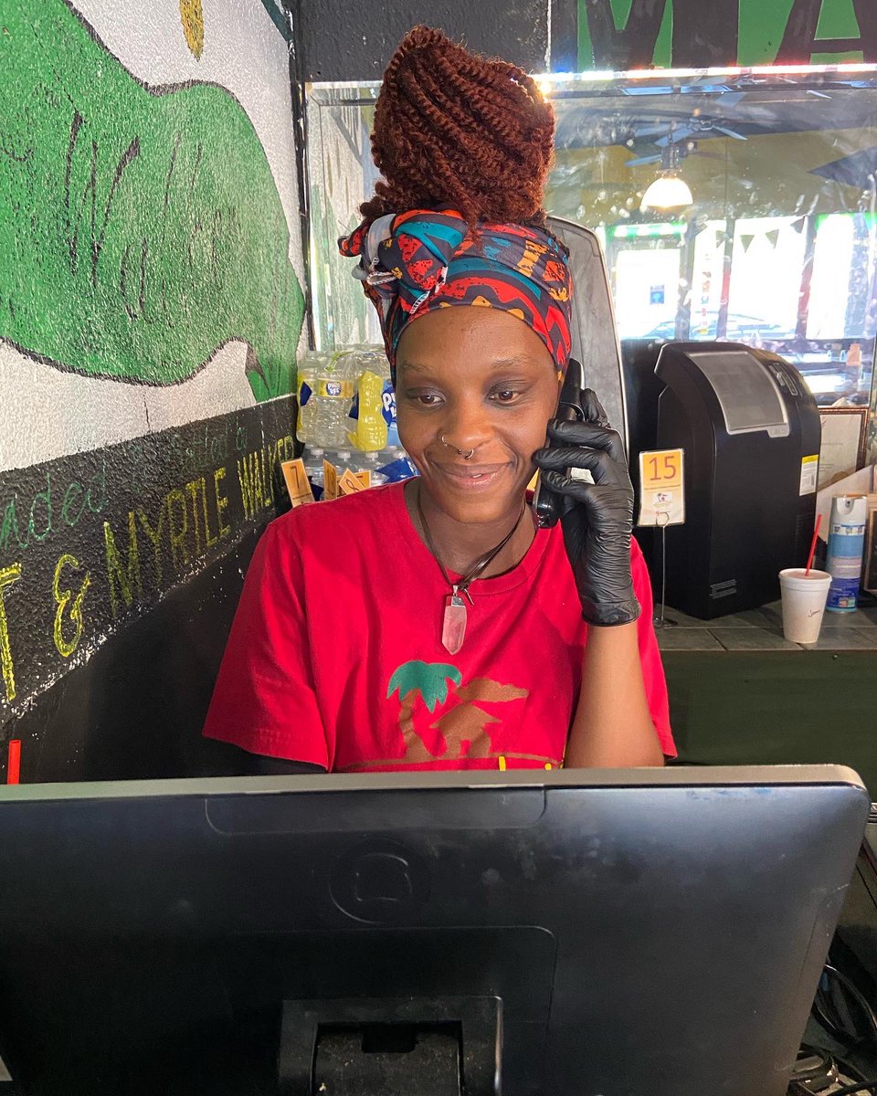 reggaehut's tweet photo. We’re can’t wait tot serve you! Join us for lunch or give us call at 713.530.7171 to get it to-go.

#reggaehut #caribbeancuisine #servicewithasmile #houstoneats #houstonrestaurants #houstontx #blackownedbusiness #mothersdayweekend https://t.co/8WjACk1Jwr