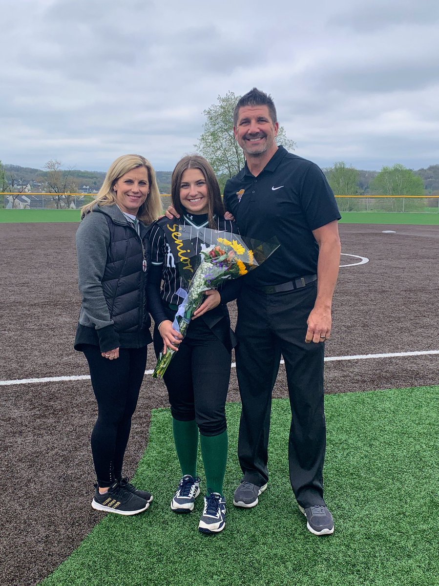 My ❤️<a href="/EllaKasperowicz/">Ella Kasperowicz</a>. I love your passion, drive &amp; determination. Absolutely love watching you play the game.🥎 Can’t wait to see what the future holds for you!! #Finish