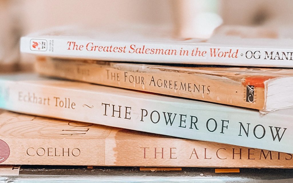 everwellcbd's tweet photo. These 5 Books Can Transform Your Life

https://t.co/p3Njx0tUFf https://t.co/2bssVWYeIy