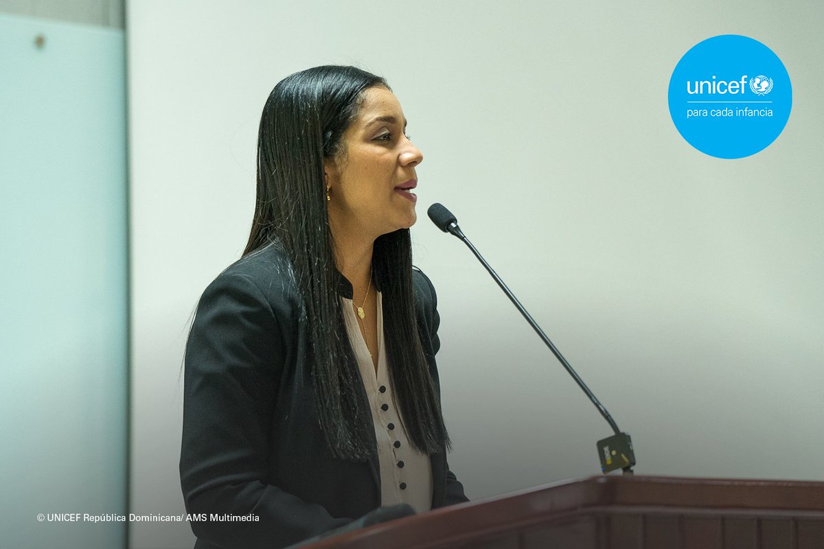 UNICEFRD's tweet photo. Desde UNICEF, apoyamos este conversatorio fue coordinado por la Asociación Dominicana de Profesionales de Trabajo Social (ADOPTRASOC) reconociendo que el Trabajo Social es profesión es la más central en los sistemas institucionales de protección y promoción de derechos. https://t.co/wWdHPQJ885
