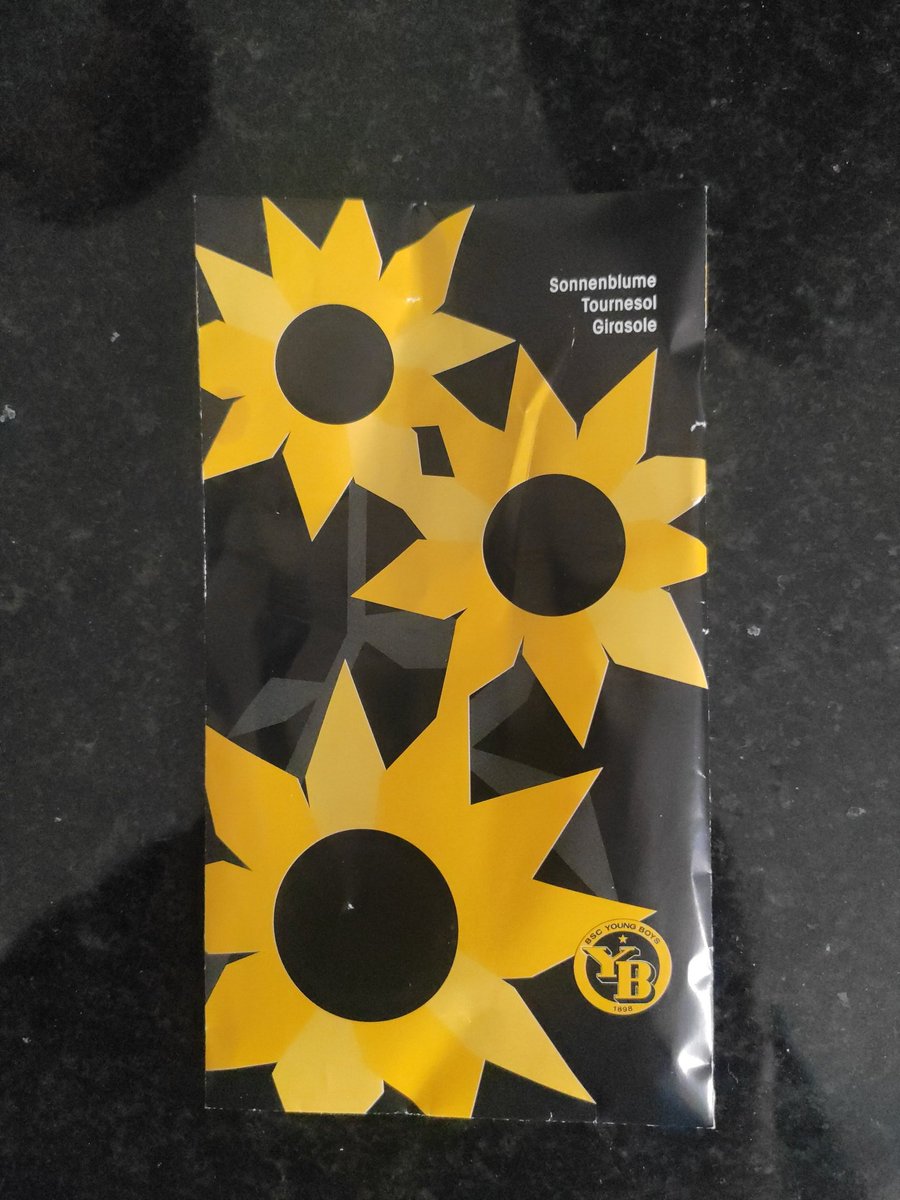PatFehlmann's tweet photo. Danke @BSC_YB passt super in unseren Garten, freuen uns schon auf die Blütenpracht! https://t.co/Hq7QI0rlhl
