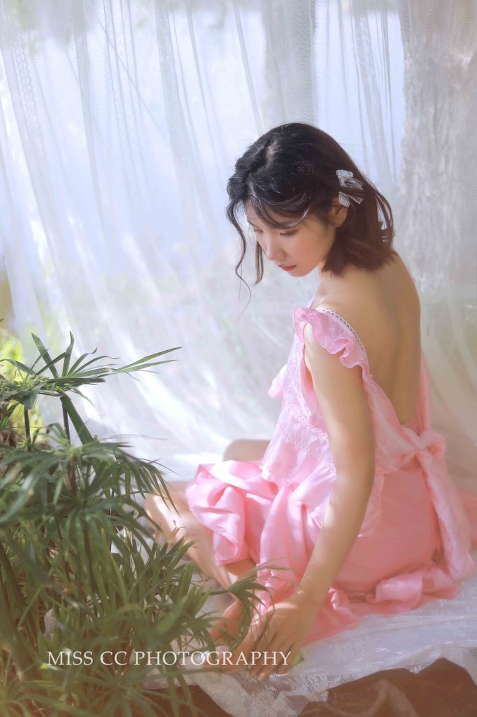 在奔向你的路上
来不及思考和欣赏风景的 ​​

摄影/@misscc520 https://t.co/w1NjjmrZh2