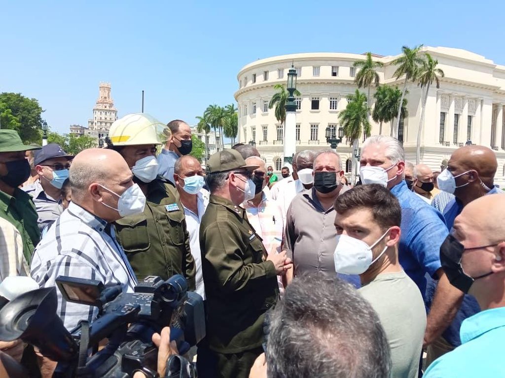 🚨🚨Ya las máximas autoridades de la ciudad y del país, con <a href="/DiazCanelB/">Miguel Díaz-Canel Bermúdez</a> al frente, están en el lugar. 
No nos hagamos eco de las especulaciones, apoyemos la información de nuestros medios de prensa, esperemos próximas informaciones.🚨🚨