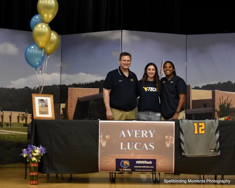WVUTech_WBB's tweet photo. Pics from @averylucas119 's signing.  @CoachAshB @wvutechsports https://t.co/luOgrkfq59