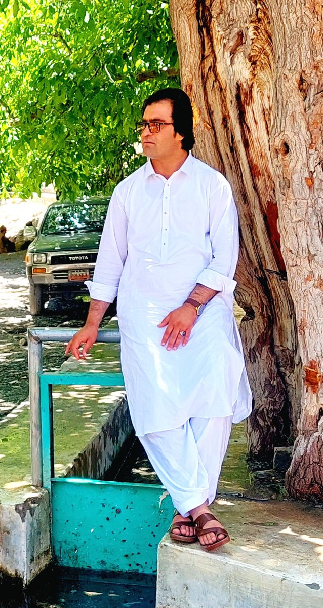 SaidullahLiwal's tweet photo. له خاورو جوړ سړی https://t.co/87iqOR2vpb