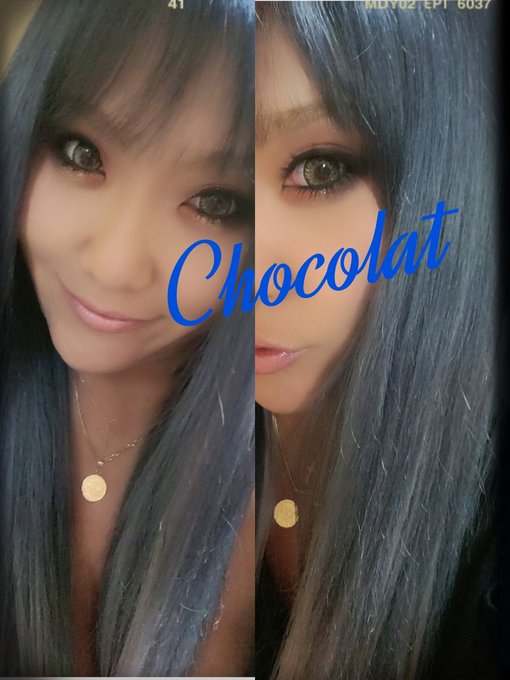 いつものメニューです！！ ブリーチしてダブルカラー♡ ちゃんとTOKIOトリートメントして超音波をしてもらって髪の毛を大事に笑 今回は青みを強めに入れてもらったよ♡ この青みはすぐ色落ちしちゃうやつですがね！笑 色落ちしたらグレーになる感じ！！ ６時間以上かかったけど満足なので よーきっ！！