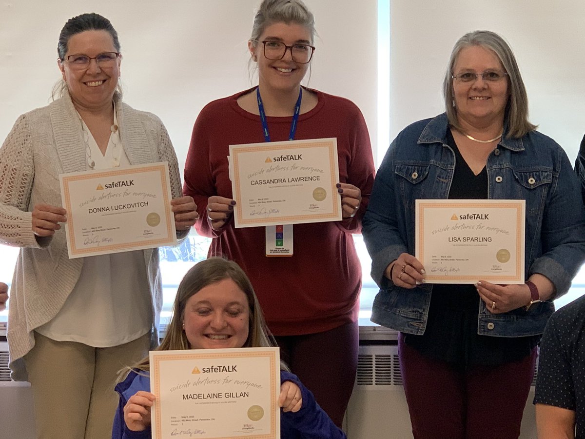Ending #MentalHealthWeek by creating a suicide safer community with @RCDSB employees trained in SafeTalk. Big thanks &amp; congrats to all participants!                  <a href="/Living_Works/">LivingWorks</a> <a href="/LisaLaRiviere/">RCDSB Mental Health</a> #MentalHealthWeek #Empathy