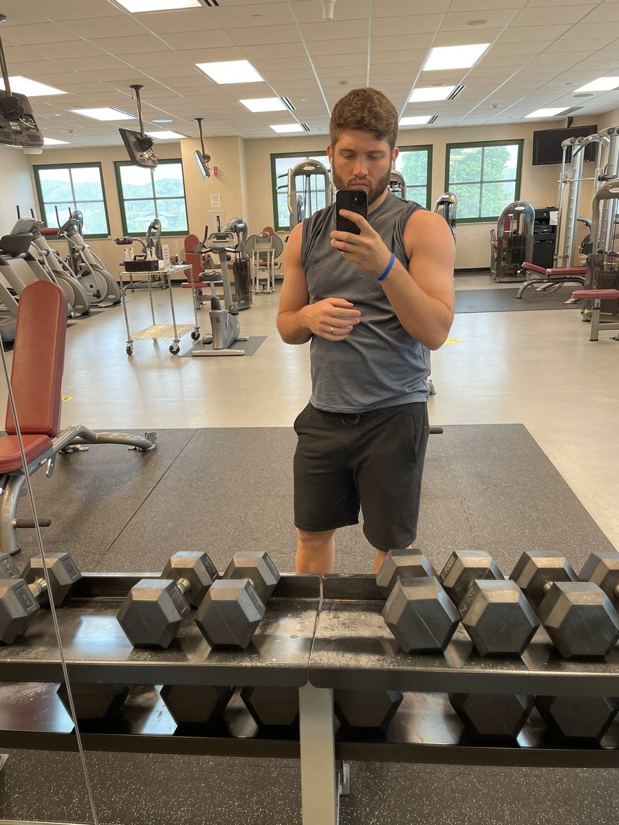 BradFranzen12's tweet photo. The glow up: 1 year ago (after HIPEC) to now (cancer free) https://t.co/NajqmjZUUv