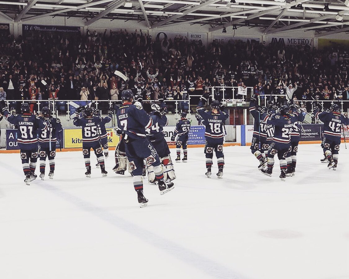 CraigTMoore's tweet photo. Disappointed it didn’t end the way we’d all dreamt, but what a fun ride it was! 🌟 

As always, I’d like to say a big thank you to all involved @DundeeStars @dundeestarstv @dundeestarsOSC and a massive shout to all the fans who supported us throughout the season. 

#COYS 🔴⚪️🔵 https://t.co/1nKITfyzbG