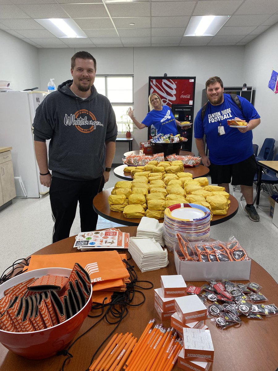 Sturdevant_CRMS's tweet photo. #WhataTeachers we have at CRMS! Thanks to @Whataburger and Congrats to @CodyRedfern3 for this awesome Friday appreciation lunch for all of our teachers and staff! #BetterTogether https://t.co/y14smpfrND