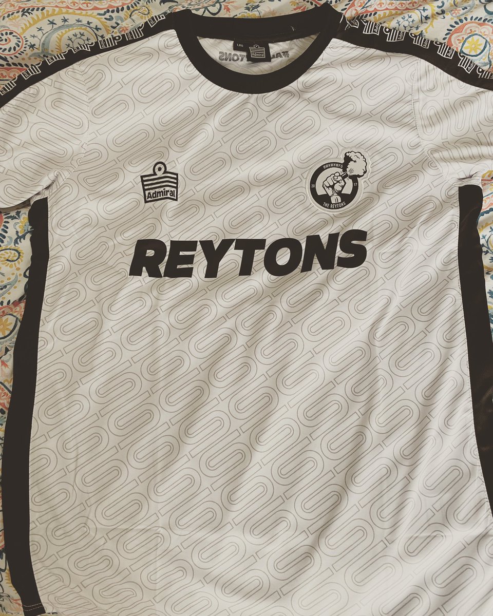 Deanversion1's tweet photo. Postman brought me this lil beauty today! All @TheReytons arenโt we! #HWHWHWFG #SliceOfLime https://t.co/vwBZFyvd3D