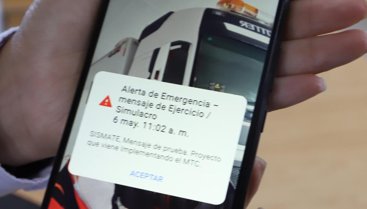 indeciperu's tweet photo. 📩 El #INDECI junto al @MTC_GobPeru, realizan primera prueba a nivel nacional del Sistema de Mensajería de Alerta Temprana de Emergencias #SISMATE. Este sistema será integrado a los sistemas de alerta temprana que se implementarán en el país como el #SASPe.💪🇵🇪 https://t.co/VDQ8DDTniA