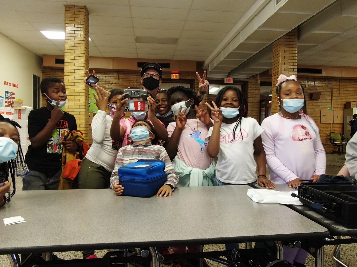 AnnCan2024's tweet photo. ❤️This part of being the 3rd District Rep. I so enjoyed Career Day at Ginter Park Elementary. I’m grateful to be an example to our youth especially the girls in being a Drone Pilot and an Elected Official🥰 #IFlyDrones #ImHappy2Serve #IamAnEntreprenuer #TeamNorthside https://t.co/YeqbKUE8nD