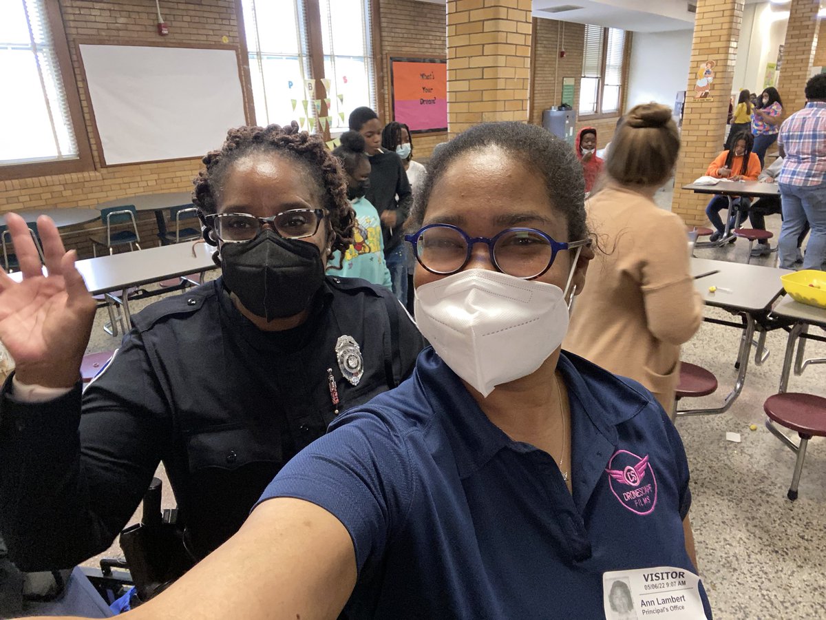 AnnCan2024's tweet photo. ❤️This part of being the 3rd District Rep. I so enjoyed Career Day at Ginter Park Elementary. I’m grateful to be an example to our youth especially the girls in being a Drone Pilot and an Elected Official🥰 #IFlyDrones #ImHappy2Serve #IamAnEntreprenuer #TeamNorthside https://t.co/YeqbKUE8nD