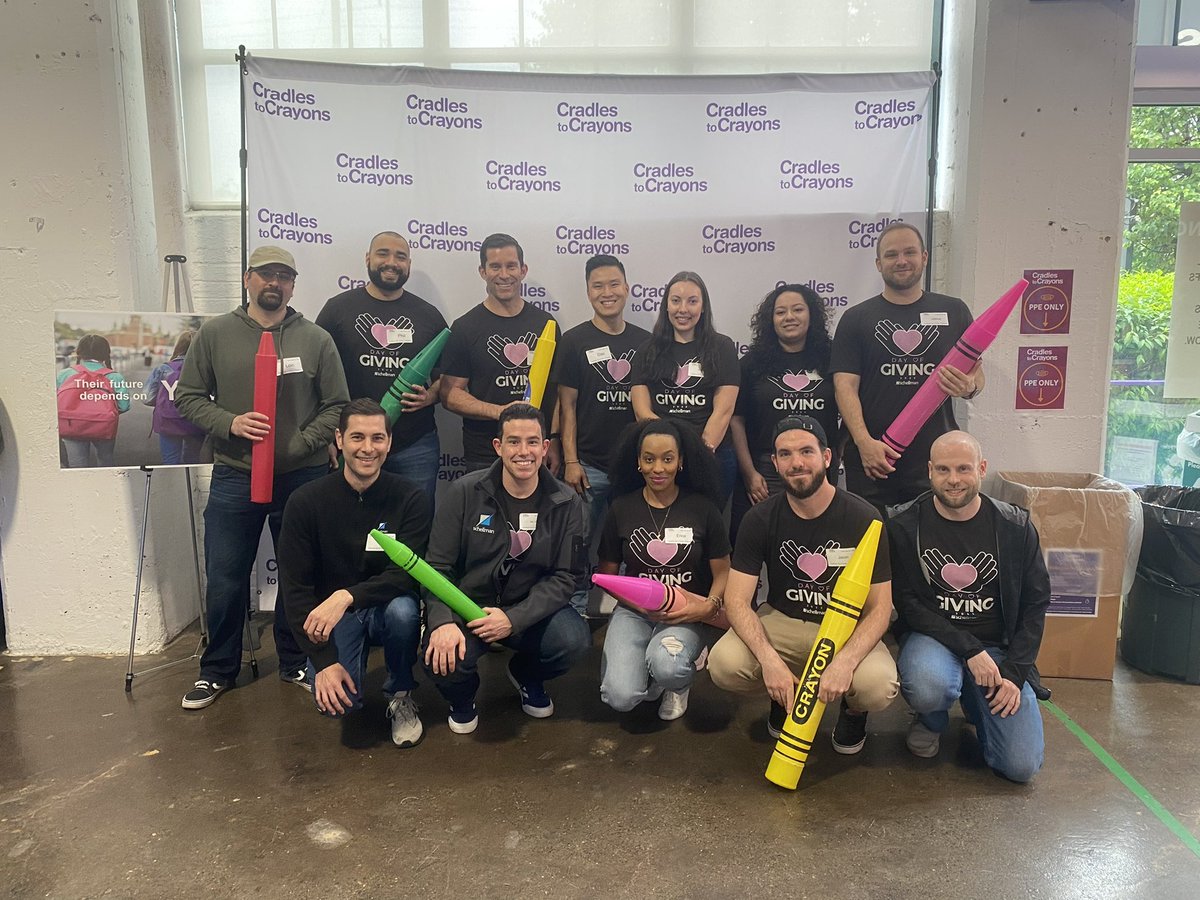 Schellman's tweet photo. Good looking Schellman crew serving their community in Philadelphia, PA at Cradle to Crayons during our Day Of Giving. #SchellmanDoG #SchellmanCares 🖍 https://t.co/LGRvd85K3D