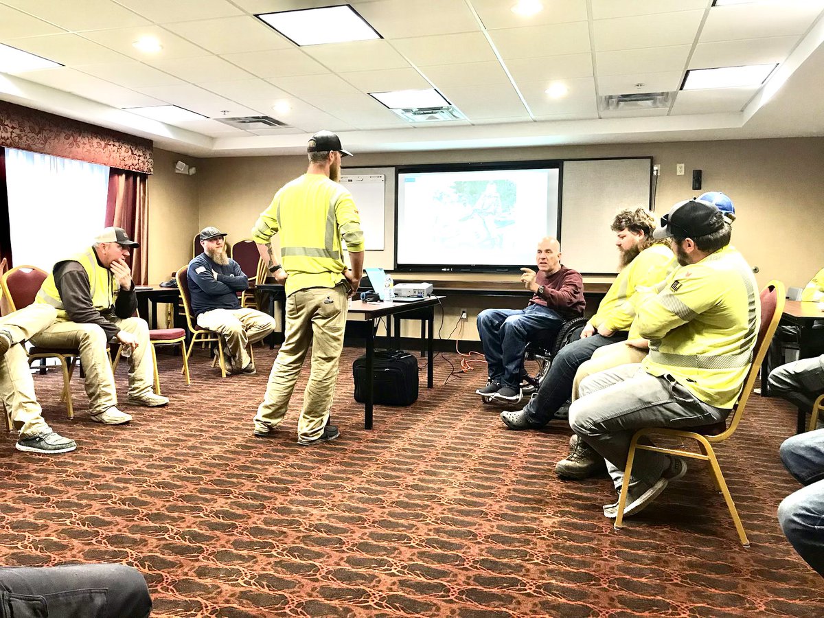 chadlhymas's tweet photo. This morning in Illinois with the outstanding linemen that work for Rick Dafani of division 22 @ParElectric ⚡️
Awesome tour this week! Thank you so much for hosting me!
#work #TheCapacityModel #RideForTheBrand #Leadership https://t.co/POxAcHJOOZ