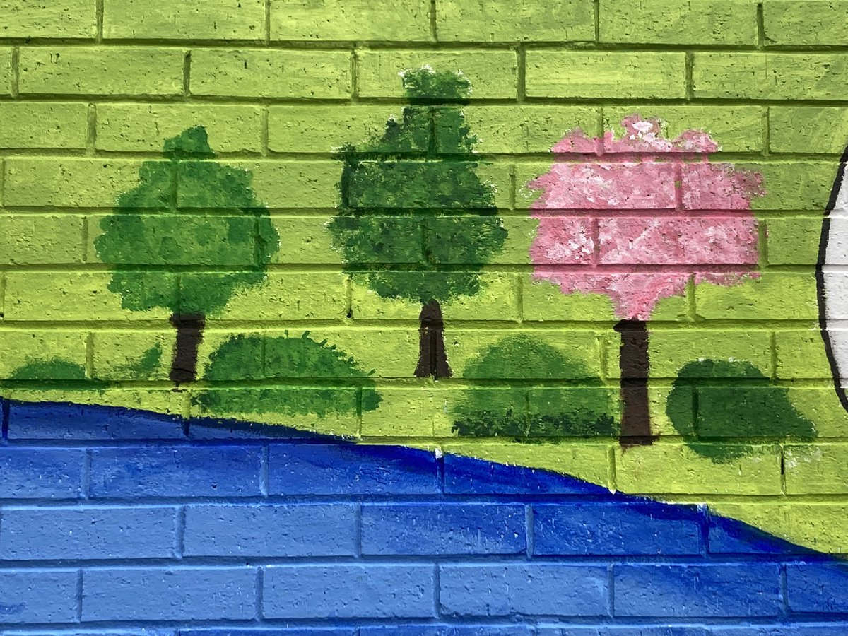 We are so proud and impressed with all of our children who have contributed to the mural project this week. Everyone has done a truly fantastic job so far #bishoptonmuralproject @goujonlynne #bishoptoncommunity