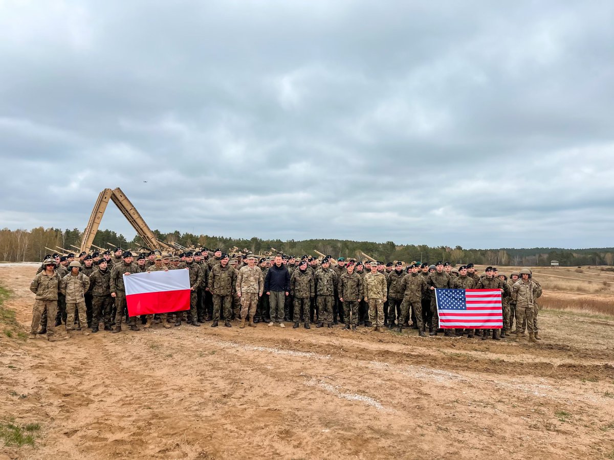 Shoulder to shoulder. Literally and figuratively. In peace and war. With Poland, we share a deep partnership  strengthened through history and cemented through blood, sweat, and tears.

We are #StrongerTogether 
We are #NATO