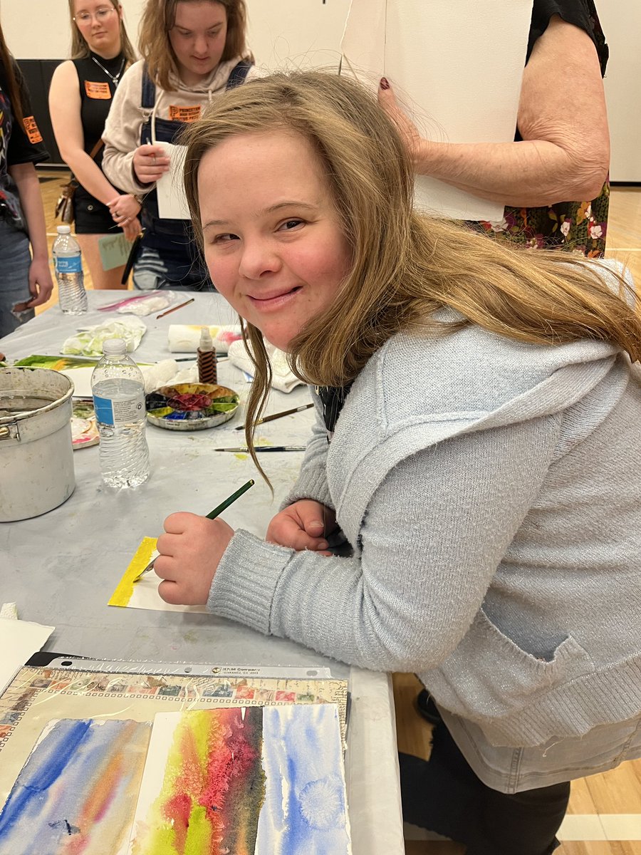 TrishaAbel's tweet photo. Art making at the conference Art festival! https://t.co/Cjmqlzn0Ie