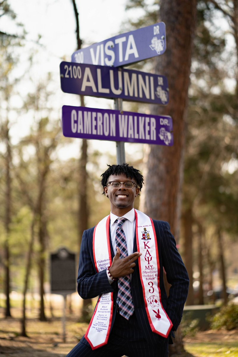 SFASU's tweet photo. Only a few hours until the first May '22 commencement ceremony begins. Congratulations, Lumberjacks! #SFA22 #SFAAlumni 💜 🎉 https://t.co/WEFEfz5Bls