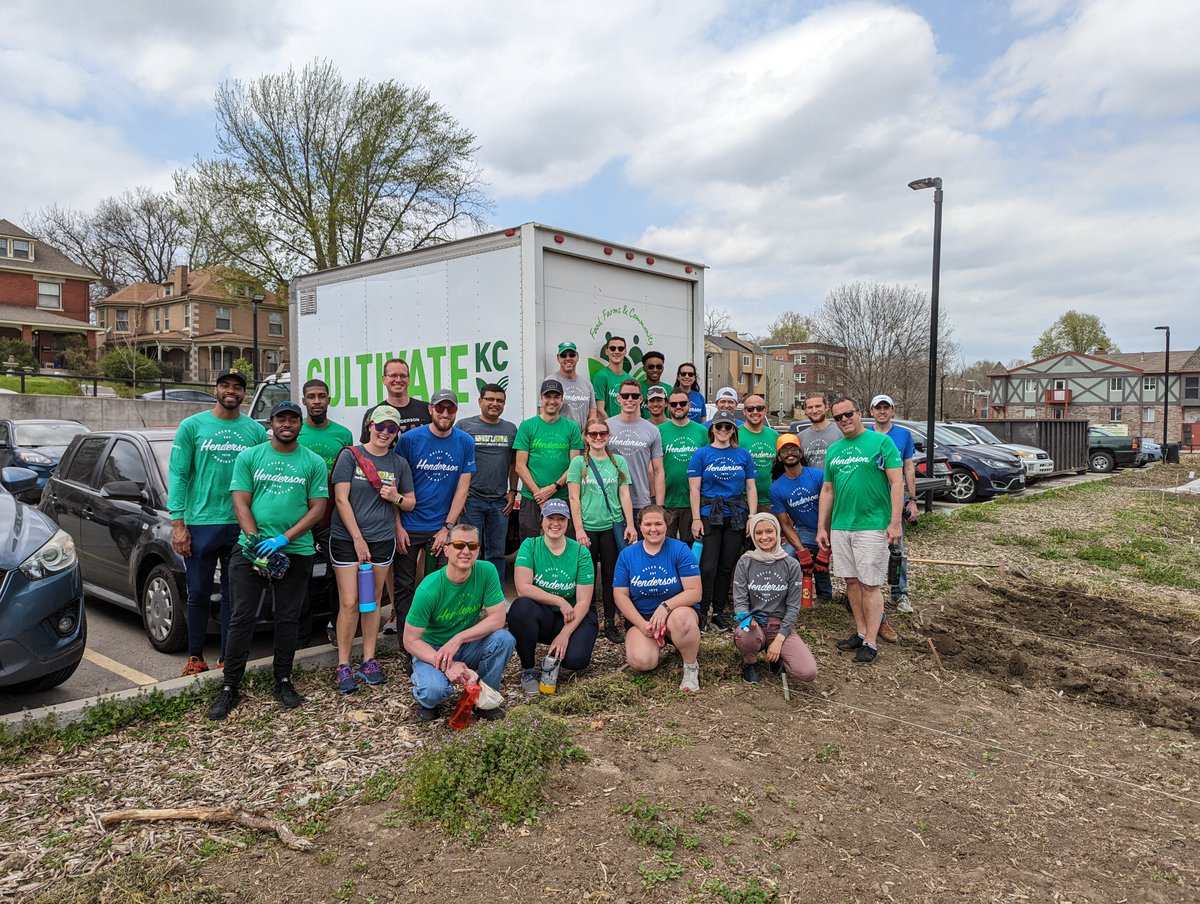 hendersonengs's tweet photo. 30 of our employees in #KC volunteered with @CultivateKC. The nonprofit, which advocates for a healthy food system, was hosting a day of service at Westport Commons Farm. We loved tending to the soil in preparation for spring planting! #UrbanFarming  #TeamHenderson https://t.co/ct4T40DZWw
