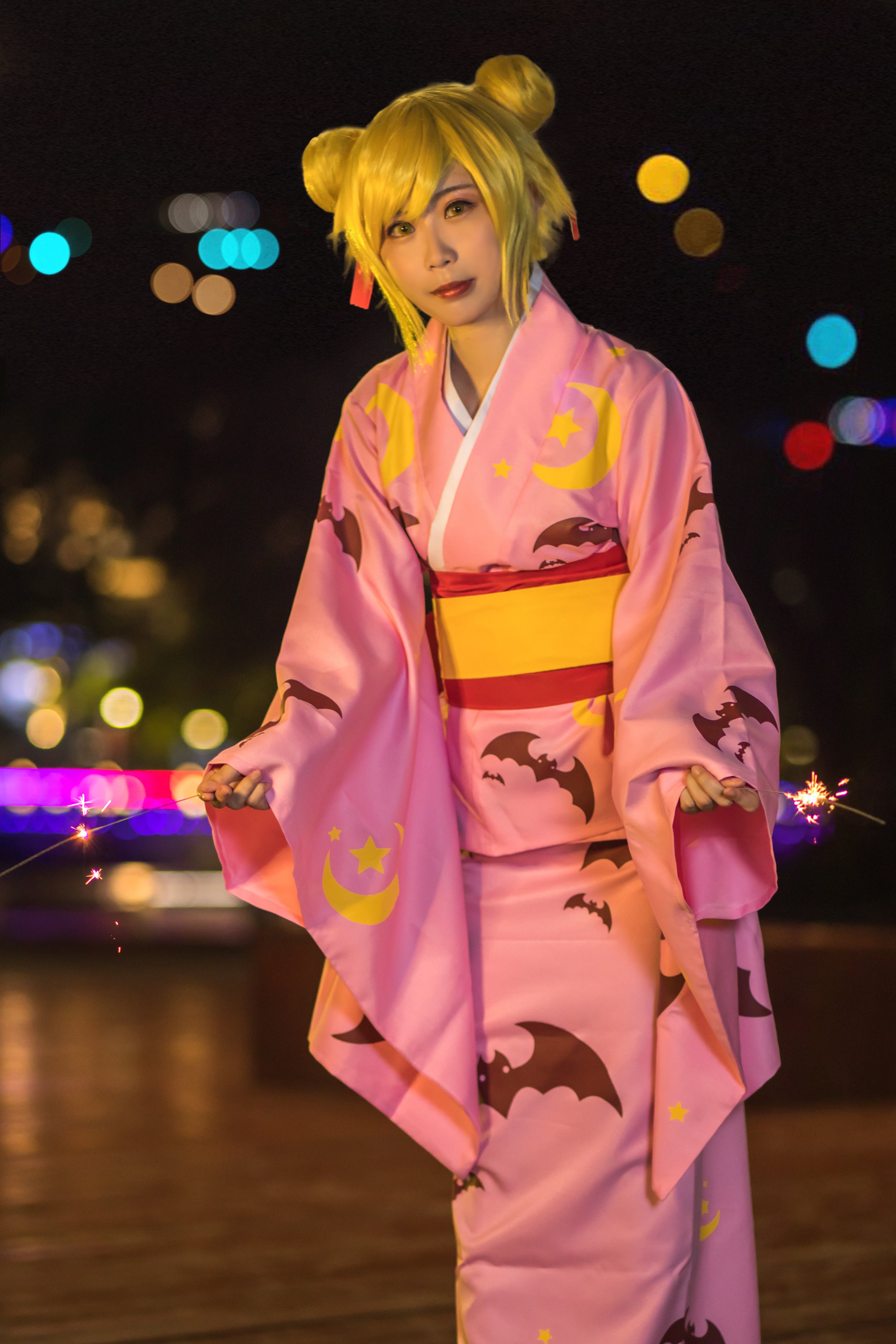 Amazon.co.jp: 化物語 コミケ限定 B1タペストリー 忍野忍 浴衣