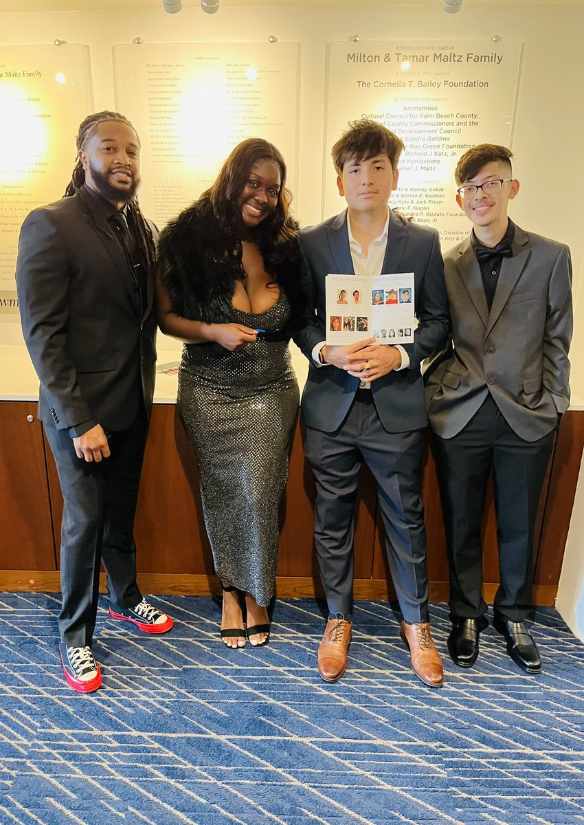 EileenTurenne's tweet photo. And itβs an @ SouthTechFL win! π πππ
Congratulations to our poster contest winner Lucy, finalists, and amazing instructor @Kalibtracks at the 27th Annual Student Showcase of Films π₯ #SSOF2022 #RedCarpet #AwardShow #Florida #HS https://t.co/A9HkR18G88