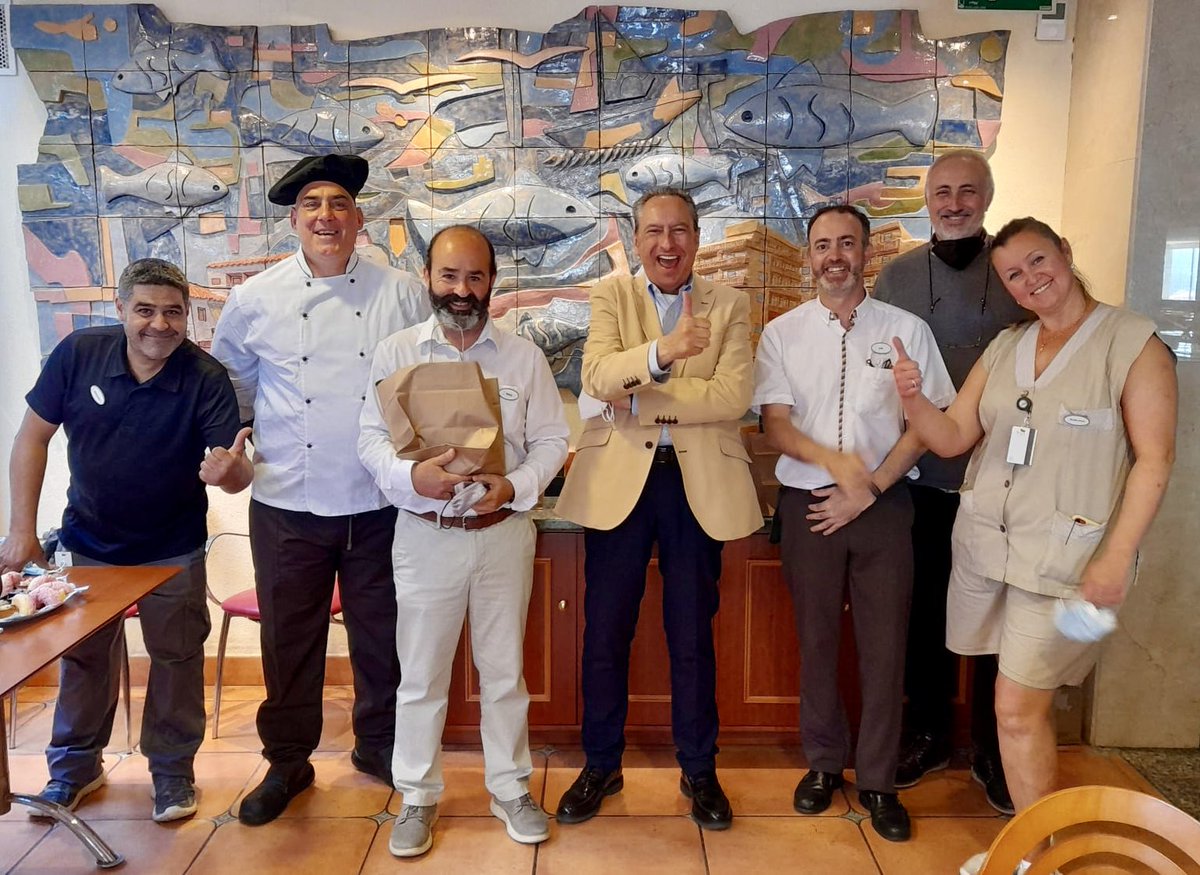 Hoy en <a href="/SolCostablanca/">Sol Costablanca</a> celebrando los #cumpleaños del Equipo. Felicidades!!!