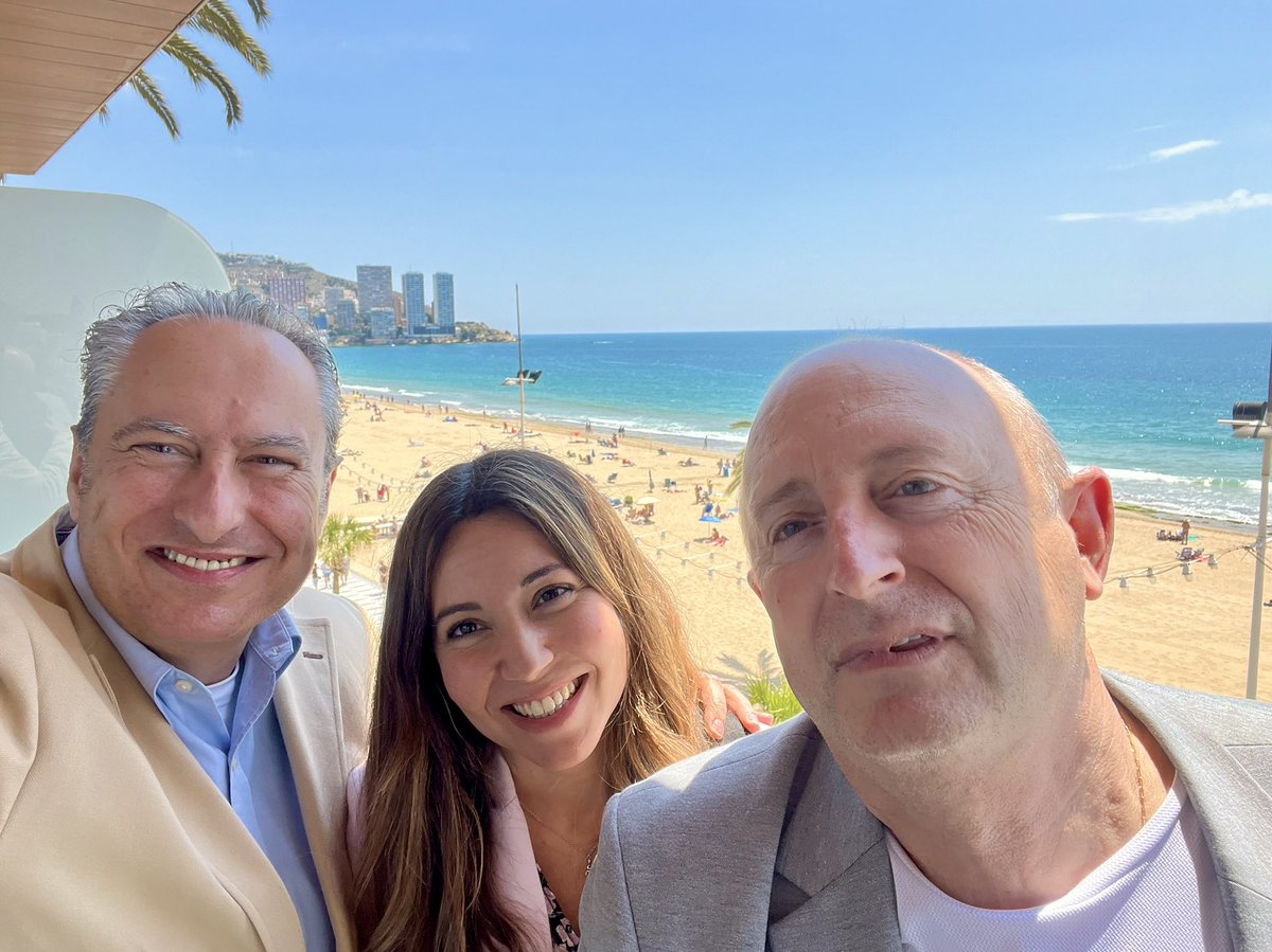Hoy nos visita en <a href="/SolCostablanca/">Sol Costablanca</a> Goyo e Isabel. Sales &amp; Revenue de <a href="/MeliaHotelsInt/">Meliá Hotels International</a>. Bienvenidos!!!