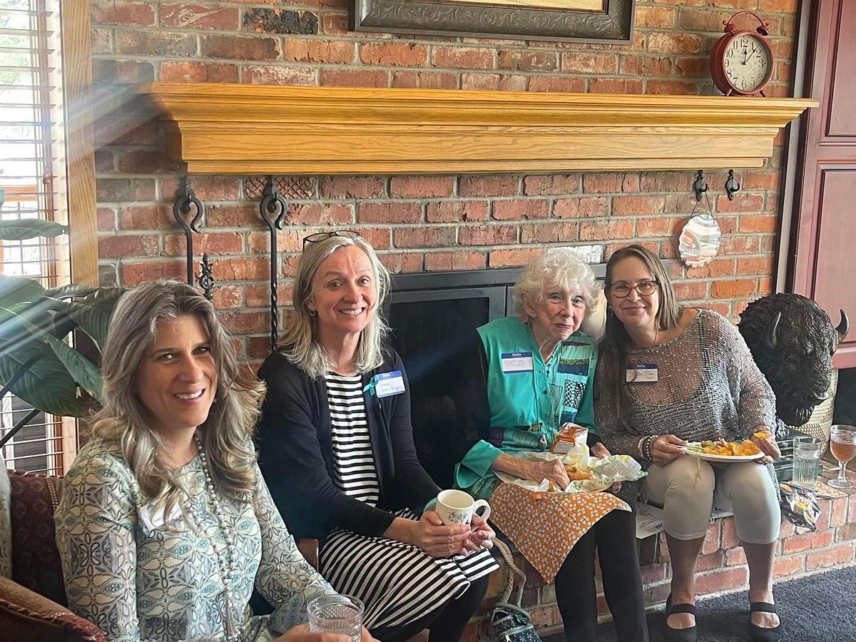 CancerLeague_CO's tweet photo. The Membership meeting was very informative and fun! Thanks to all of the service grant recipients that attended.

#cancerleagueofcolorado #membership https://t.co/RlI25UPEoy