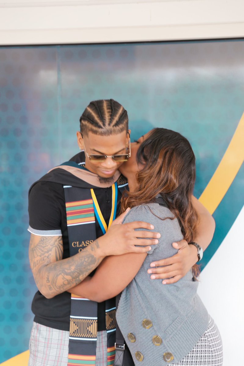 My mama proud of me❤️ #masters