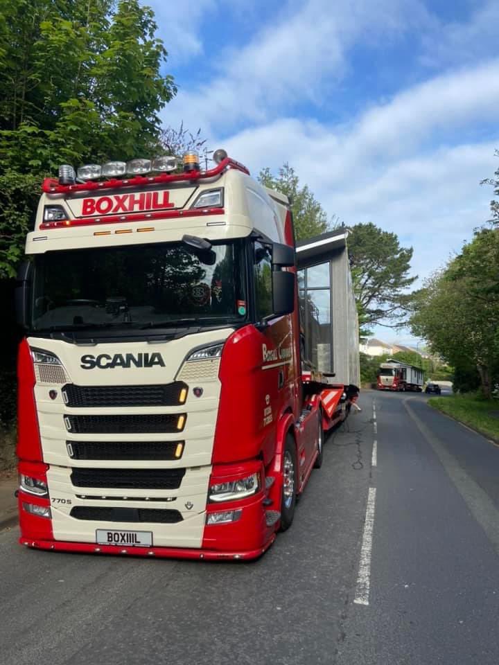 BoxhillCaravan's tweet photo. Transporting 36 x 22 @prestigePLH to #Bournemouth. @ScaniaUK #770s https://t.co/GCi2dIeJC9