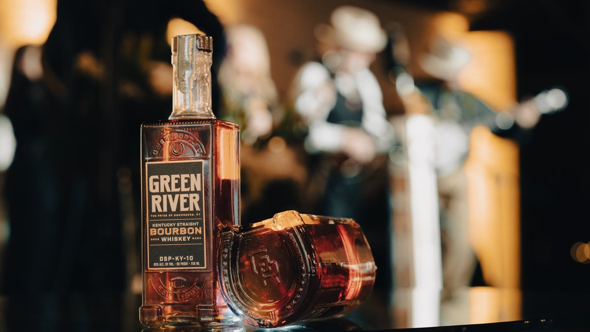 greenriver1885's tweet photo. Every day in Kentucky, we celebrate...

🏛 Heritage,
🏇 tradition
🌅 and the splendor of our natural beauty.

Today we raise a glass and wish the best of luck to everyone celebrating around the Bluegrass! 🥃 #KYDerby https://t.co/8TkXTvVfNg