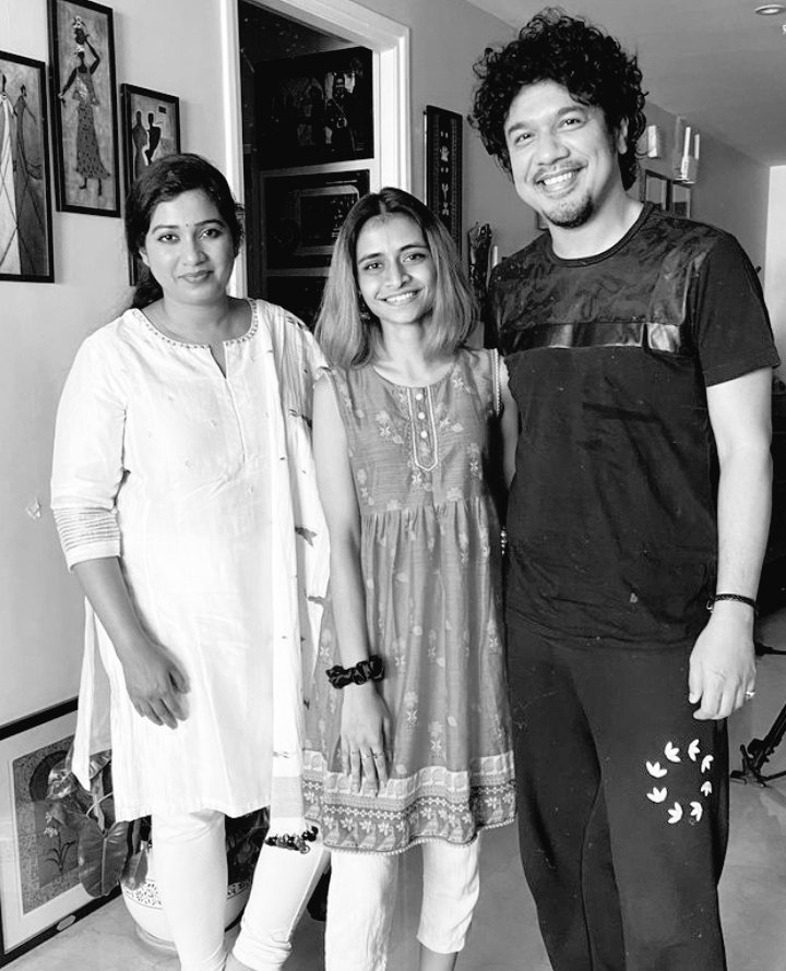 shreyasupporter's tweet photo. shreya ghoshal is beauty. 🥀❤️

@shreyaghoshal. https://t.co/Cseua0OGrK