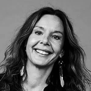 TheJungPlatform's tweet photo. Akke-Jeanne is Jung Platform’s co-founder &amp; VP Strategy Programs. Her background consists of a Master’s in Psychology, and several years of training in Jungian Analysis. 

Click here to learn more about Akke-Jeanne and her amazing work
https://t.co/qv3K4b8Snd https://t.co/isFAsfZkiY