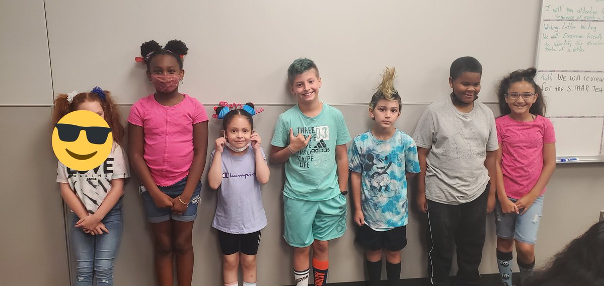 Russell_elar's tweet photo. In 3rd grade we are crazy about our strategies, so we relax because we are Super STAAR. #STAARdressupdays #whatsupatwilson #3rdistheword @CFISDWilson https://t.co/U5XPObmKkb