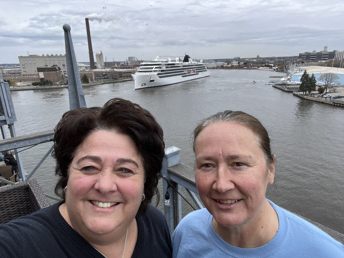 jmasino's tweet photo. @VikingCruises  welcome to Milwaukee! @PortMilwaukee  way to back that baby up! https://t.co/zs285TVOEI
