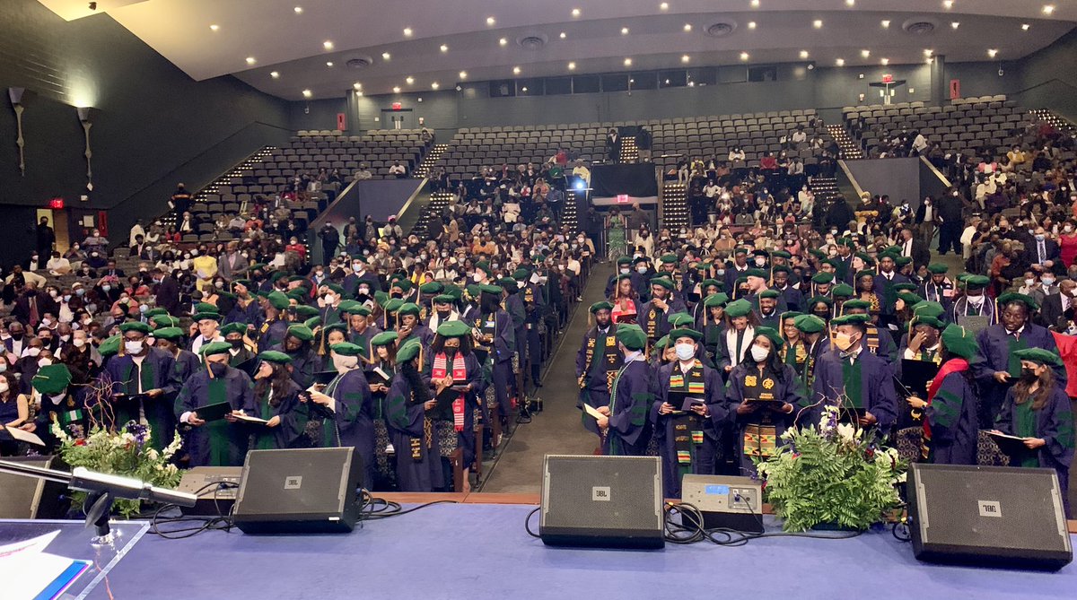 Congratulations to the Howard University College of Medicine Class of 2022! 116 dynamic new docs that will change the world. So proud! <a href="/HowardU/">Howard University</a> #hu2022 #hucm2022